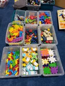lot 1162 image: 9 Bins FULL of Manipulatives.