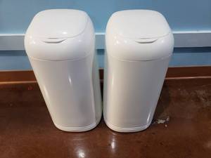 lot 1180 image: Lot of 2 Diaper Genie 2s