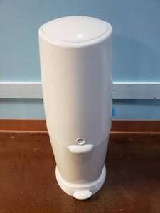 lot 1181 image: Original Diaper Genie