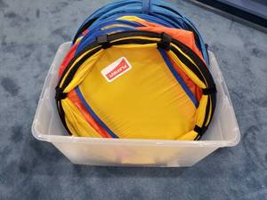 lot 1221 image: Lot of Collapsible Play Tunnels