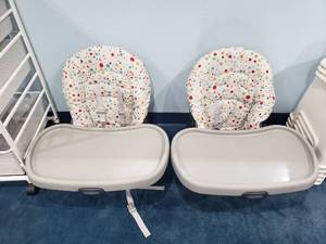 lot 1235 image: Pair of 2 Highchairs