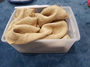 lot 1287 image: Large Tote Full of Burlap
