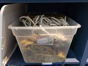 lot 1295 image: Large Tote of Rope
