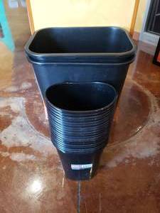 lot 1323 image: Large Lot of Trash Cans.