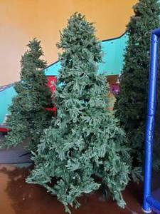 lot 1337 image: 9 Pre-Lit Artifical Christmas Tree