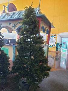 lot 1338 image: 9 Pre-Lit Artifical Christmas Tree