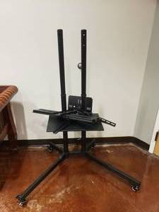 lot 1460 image: Rolling TV Stand
