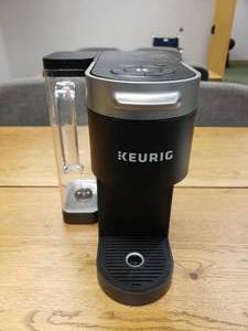 lot 1476 image: Keurig Model K910 Coffee Maker