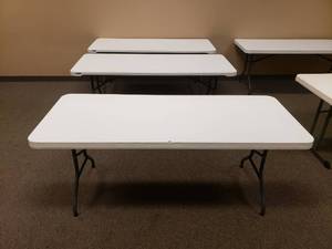 lot 1494 image: Lifetime 6 Folding Leg Banquet Table