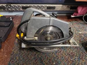 lot 1518 image: Speed Way Model 70 Circular Saw