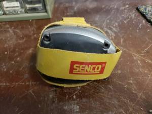 lot 1520 image: Senco Pneumatic Palm Nailer