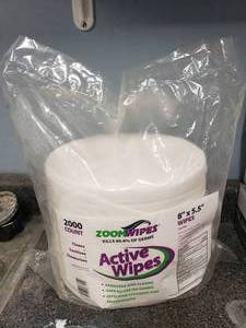 lot 1547 image: Sealed Zoom Active Wipes 2000 Count SanitizingCleaning Wipes