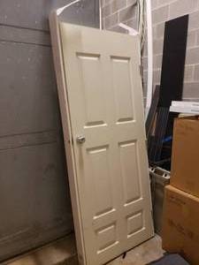 lot 1582 image: New Interior Right Hand Entry Door.  80 x 32