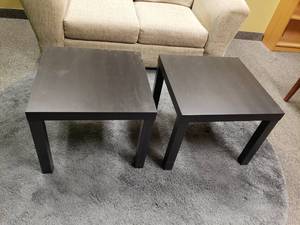 lot 1598 image: Lot of 2 Matching End Tables