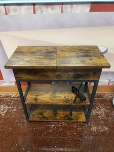 lot 1614 image: Cool Flip Lid End Table w Power & Storage