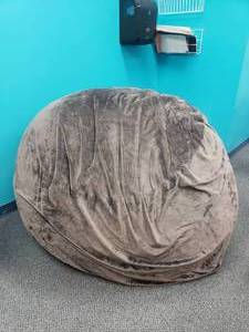 lot 1632 image: Oversize Bean Bag.  Close to 4 Tall.