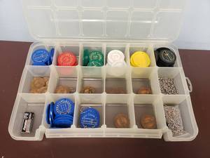 lot 1642 image: Lot of Recovery Coins & Keychains