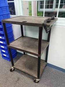 lot 1655 image: Apollo Rolling Media Cart w Power