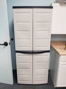 lot 1664 image: Plastic Garage Storage Cabinet w Adjustable Shelving