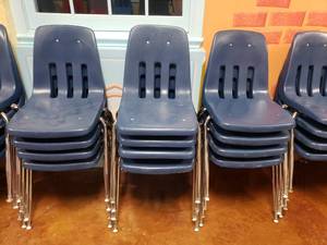 lot 1679 image: Lot of 12 Navy Blue Classroom Chairs