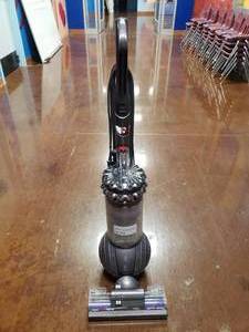 lot 1691 image: Dyson Cinetic Big Ball Animal  Allergy Vacuum Cleaner