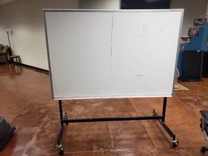 lot 1713 image: Rolling 6 x 4 Dry Erase Board