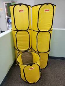 lot 1094 image: Lot of 7 Interlocking PlayHuts