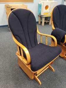 lot 1822 image: Super Comfortable Wooden Rocker