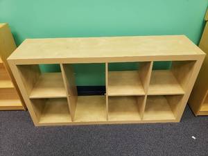 lot 1852 image: Ikea Kallax 8 Shelf Shelving Unit.  59 x 31 x 15