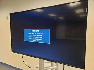lot 1867 image: Insignia NS-55D420NA18 55 LED HDTV w Remote & Rolling Truss Cart