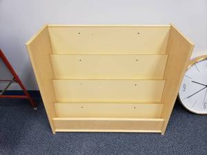 lot 1873 image: Wooden Classroom Book Shelf