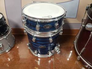 lot 1917 image: Lot of 2 Matching Pacific CX Series Drums