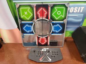 lot 1923 image: Lot of PC Gaming Gear.  Dance Revolution & Arcade Joystick