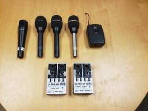 lot 1939 image: Lot of Misc Microphones & Sound Equipment