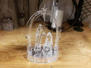 lot 1963 image: Clear Acrylic Nativity Scene