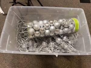 lot 1966 image: totle Full of Misc Christmas Dcor.  Tree Decorations & Ornaments.
