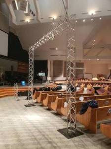 lot 29 image: Large Stage Truss Assembly w Stands & 5 Curtains.