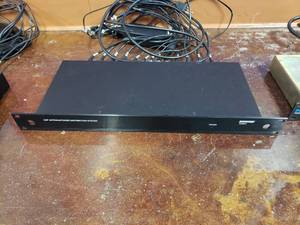 lot 2021 image: Shure UA844 Antenna Distribution System