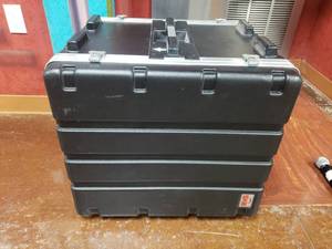 lot 2039 image: Large Hard Shell Double Opening Case.  Measures 24 x 19 x 20