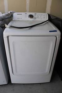 lot 14 image: Samsung Electric Dryer Model DV40J3000EWA2