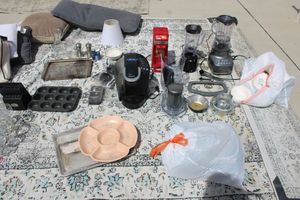 lot 58 image: Kitchen items and appliances. Wine glasses, Coffee makers, Blenders and more