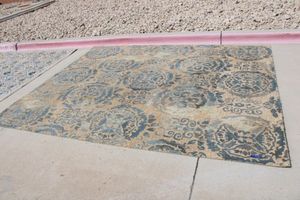 lot 34 image: Area Rug 8x10
