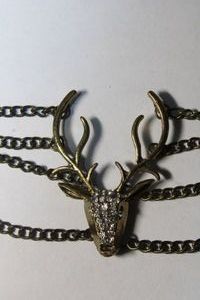 lot 154 image: Game of Thrones Baratheon Stag Sigil multi-chain Bracelet. Lobster clasp. 7L