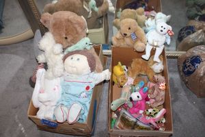 lot 155 image: TY beanie babies, stuffed animals and vintage Cabbage Patch doll