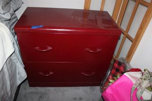 lot 171 image: 2-drawer Red lateral file cabinet - 32x17x28