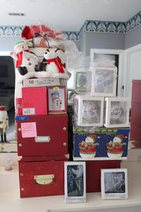 lot 195 image: Christmas ornaments, snowmen decorations, lights and more