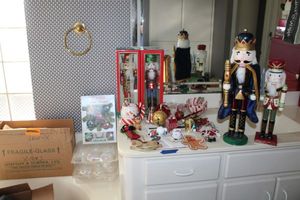 lot 196 image: Nutcracker soldiers, Christmas ornaments, candy cane dishes