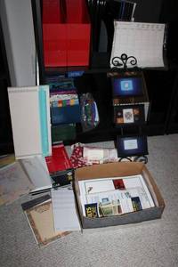 lot 211 image: Quilting fabrics, organizers, tracing paper