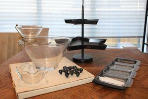 lot 55 image: Clear plate, Vintage Chips and Dip bowl, 2-tier metal star tray, White pedestal cake plate and more