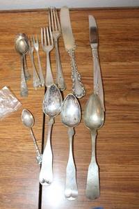 lot 36 image: Sterling Silver silverware, see photos